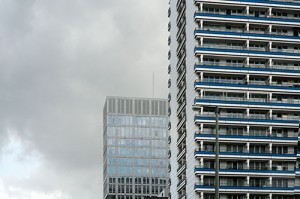 B010